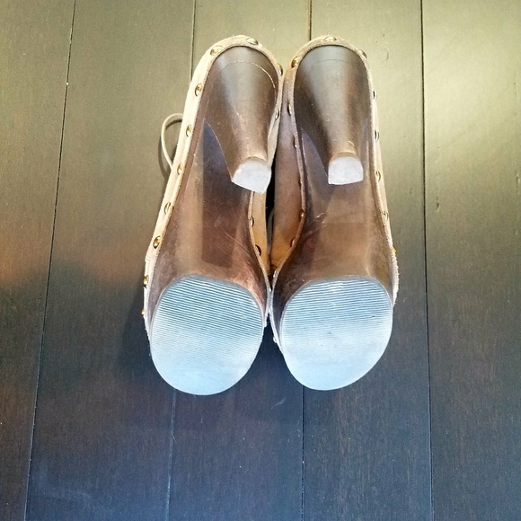 Steve Madden Brown Studded Heeled Booties - Picture 4 of 7